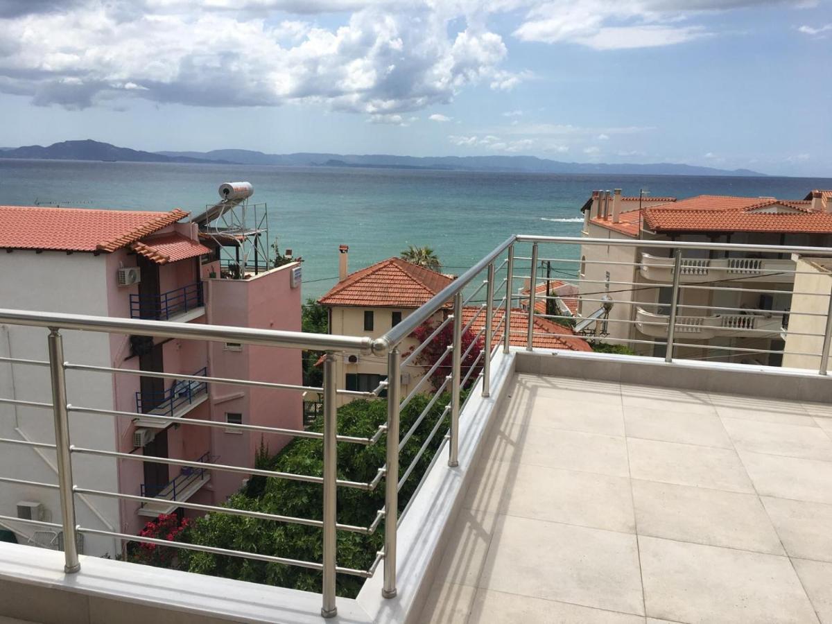Alkioni'S Nest Apartments Arkoudi Bagian luar foto