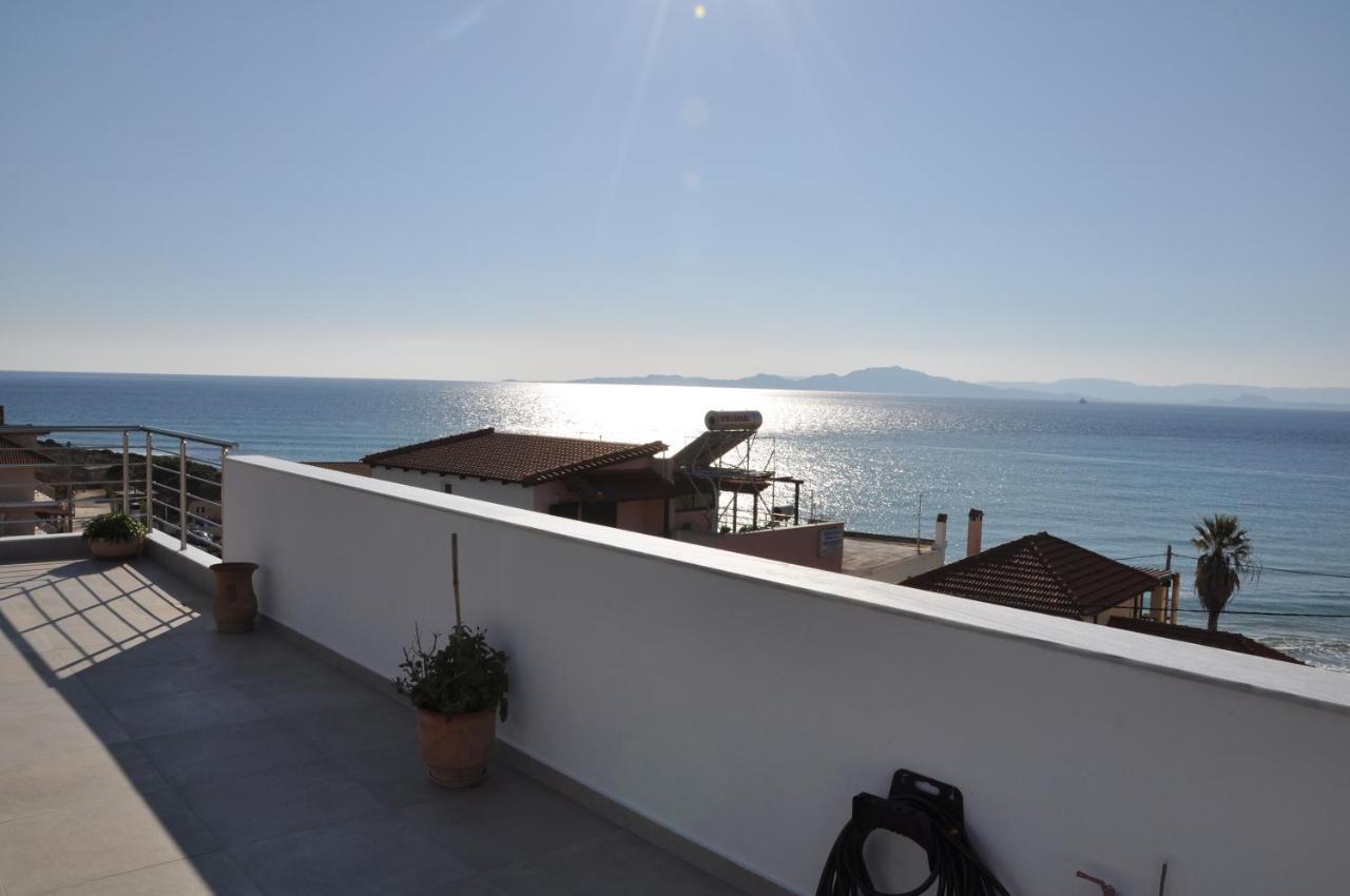 Alkioni'S Nest Apartments Arkoudi Bagian luar foto