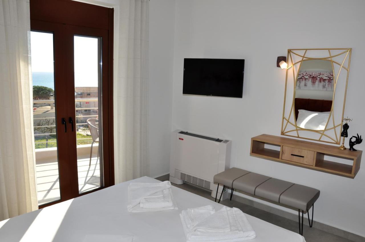 Alkioni'S Nest Apartments Arkoudi Bagian luar foto