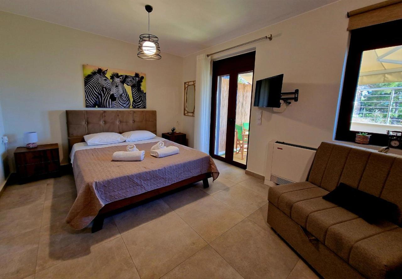 Alkioni'S Nest Apartments Arkoudi Bagian luar foto