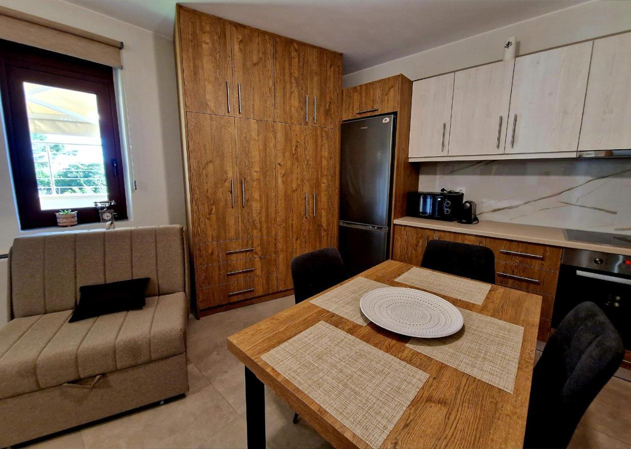 Alkioni'S Nest Apartments Arkoudi Bagian luar foto